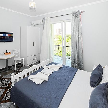 Hotel Fama Shkallnur Экстерьер фото